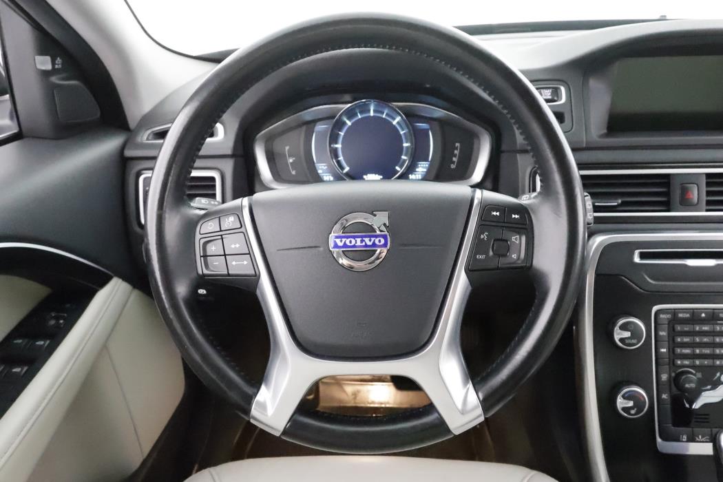 VOLVO XC70 2014