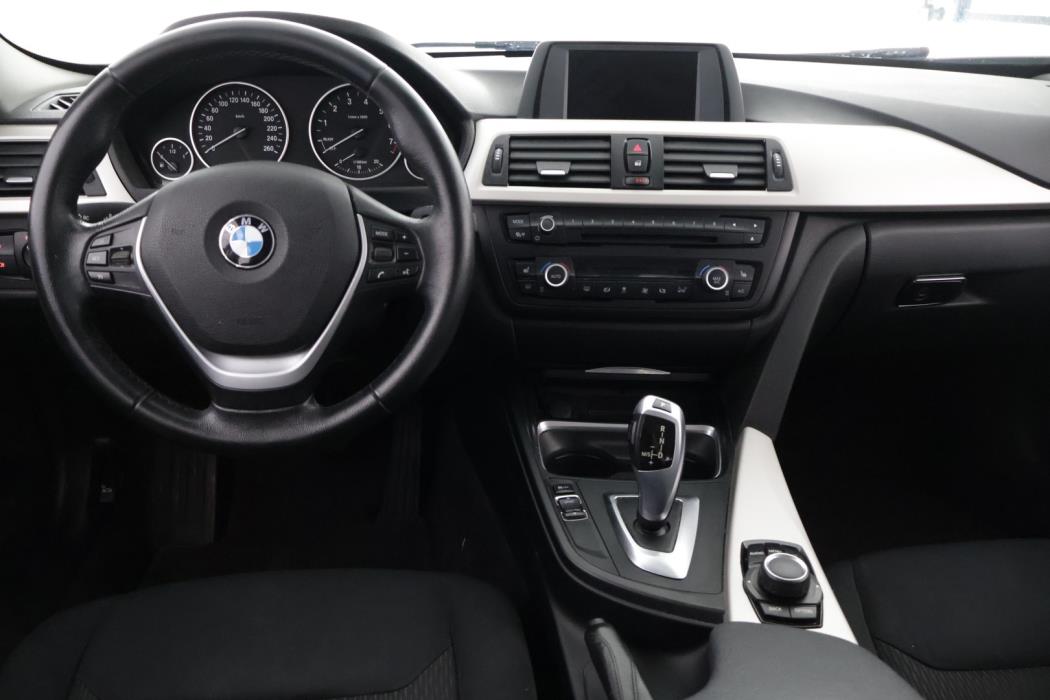 BMW 316 2015