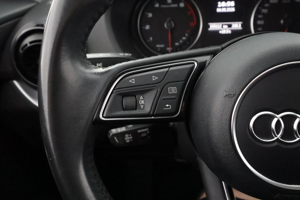 AUDI Q2 2017