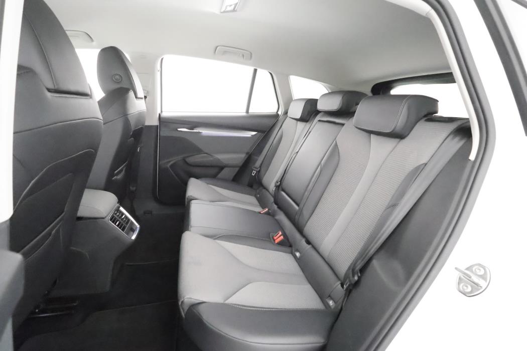 SKODA Enyaq 2023