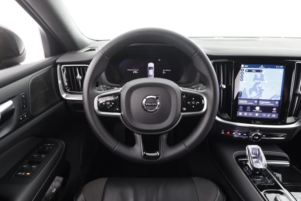 VOLVO S60 2023