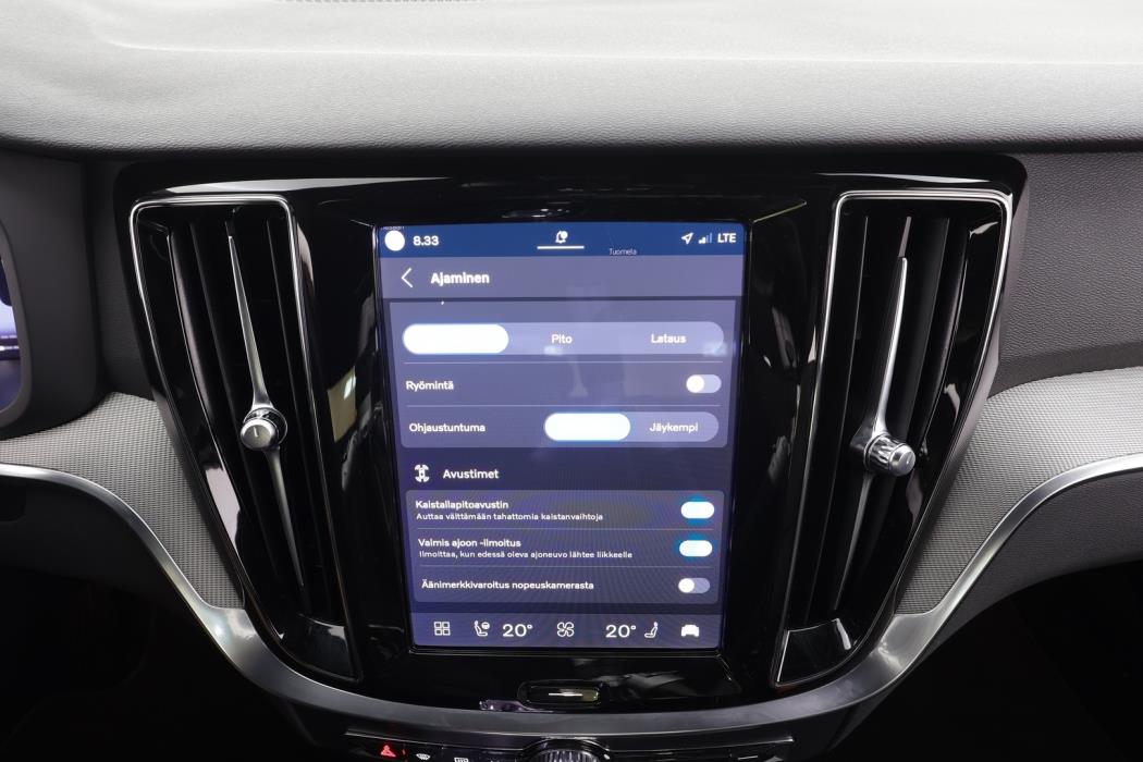 VOLVO S60 2023