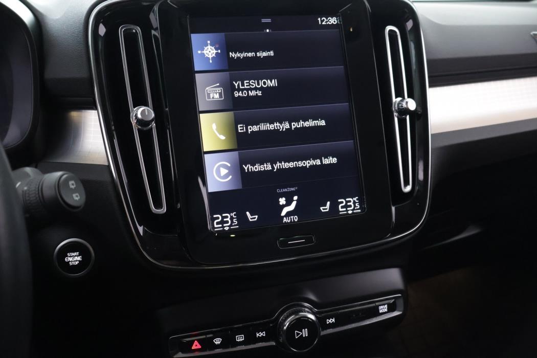 VOLVO XC40 2020