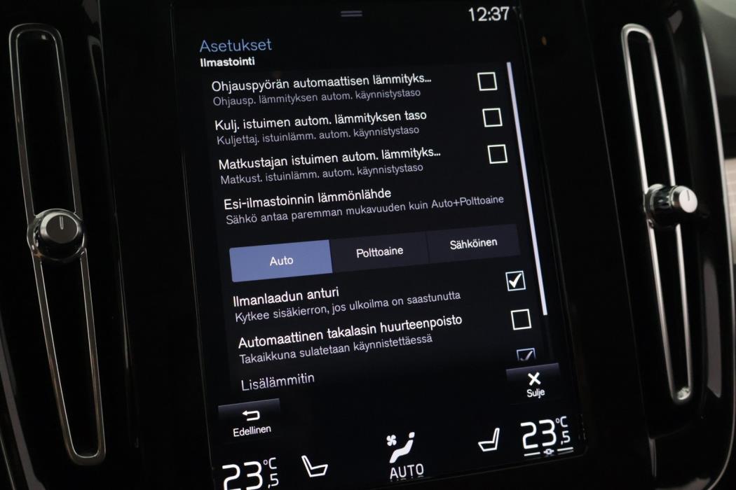 VOLVO XC40 2020