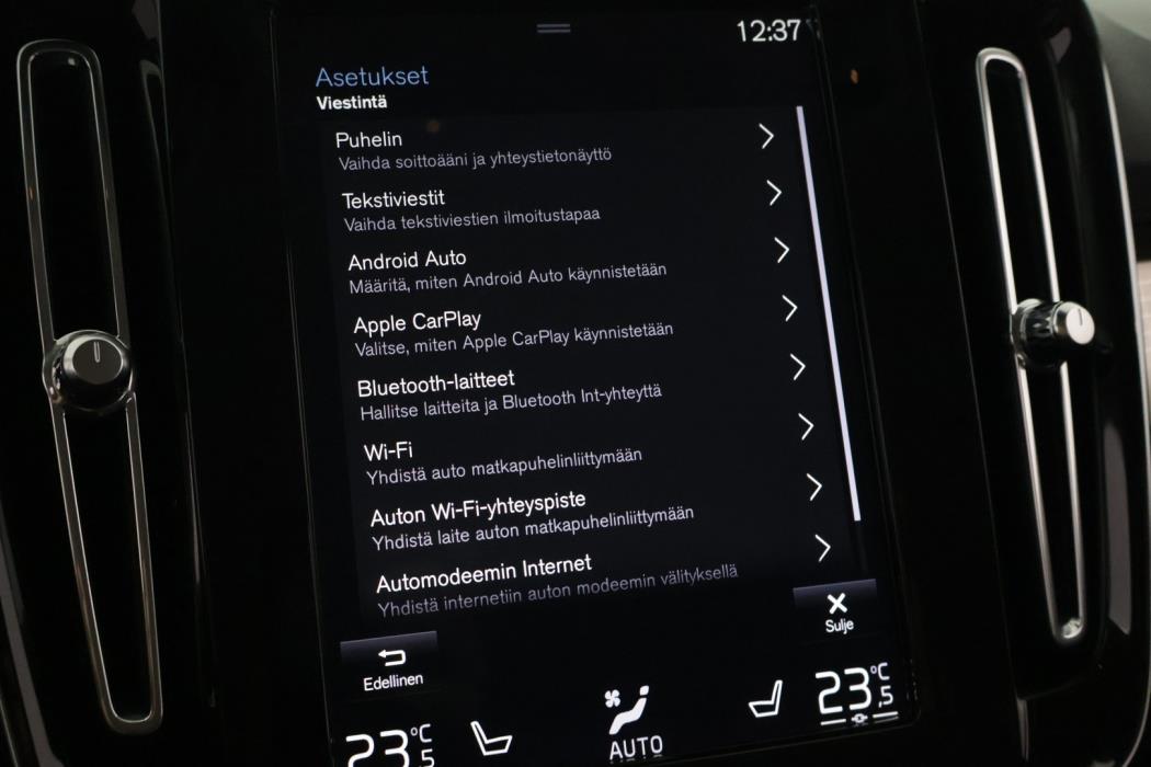 VOLVO XC40 2020