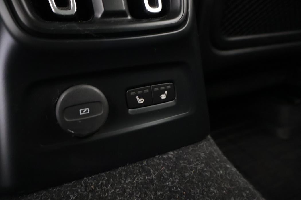 VOLVO XC40 2020