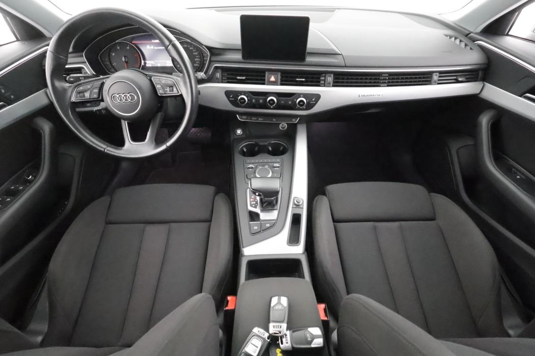 AUDI A4 2018