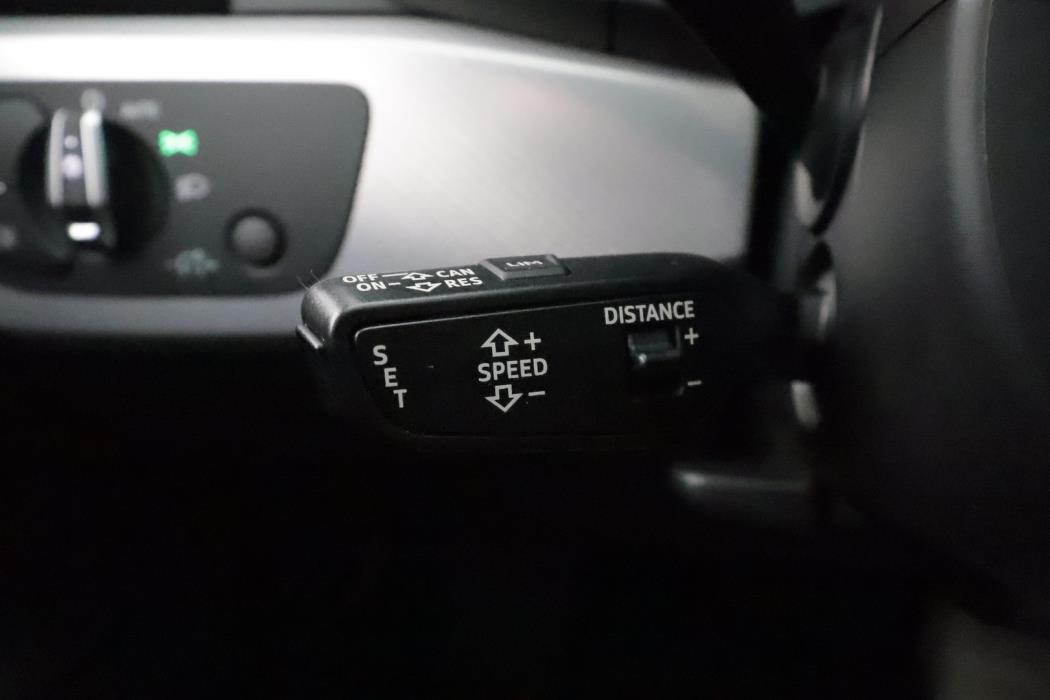 AUDI A4 2018