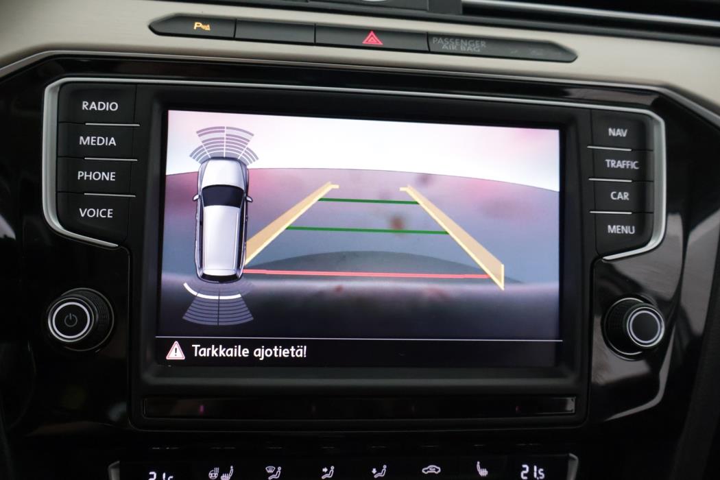 VOLKSWAGEN Passat 2016