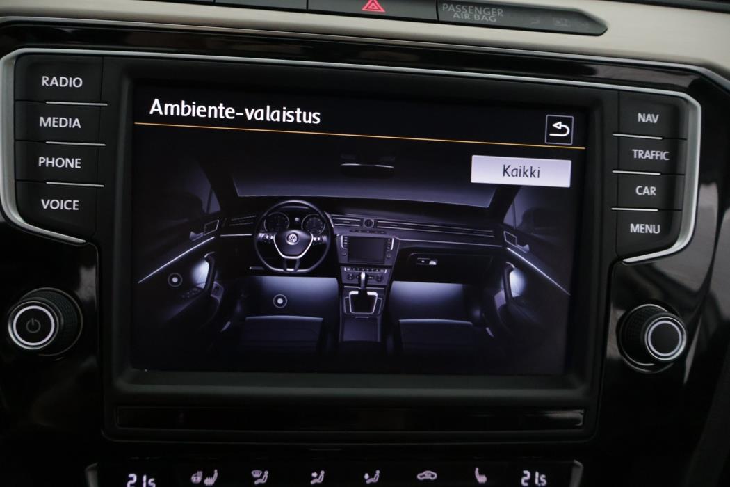 VOLKSWAGEN Passat 2016