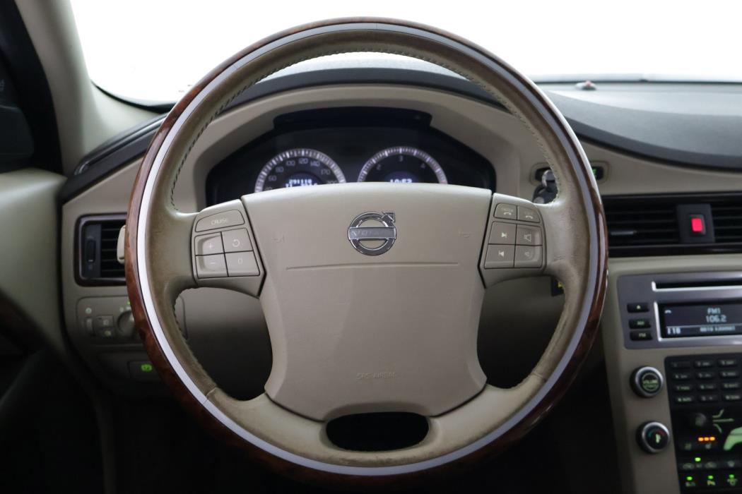 VOLVO XC70 2009
