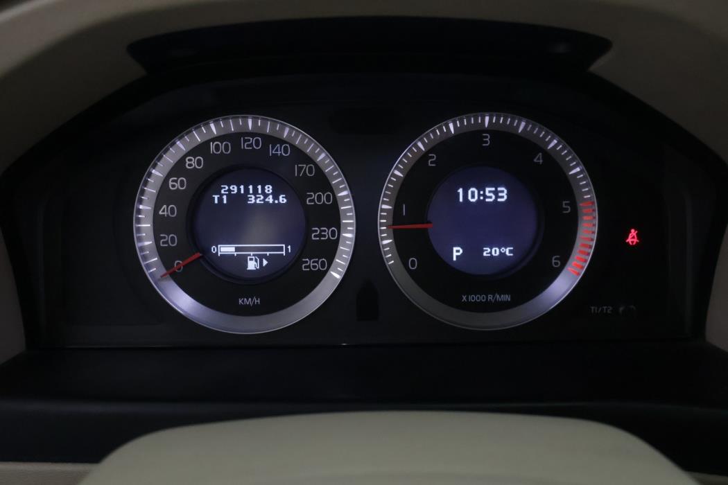 VOLVO XC70 2009
