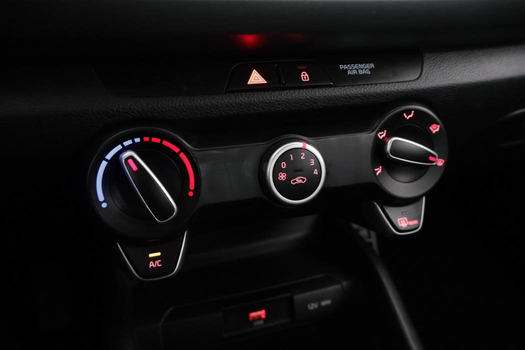 KIA Rio 2021