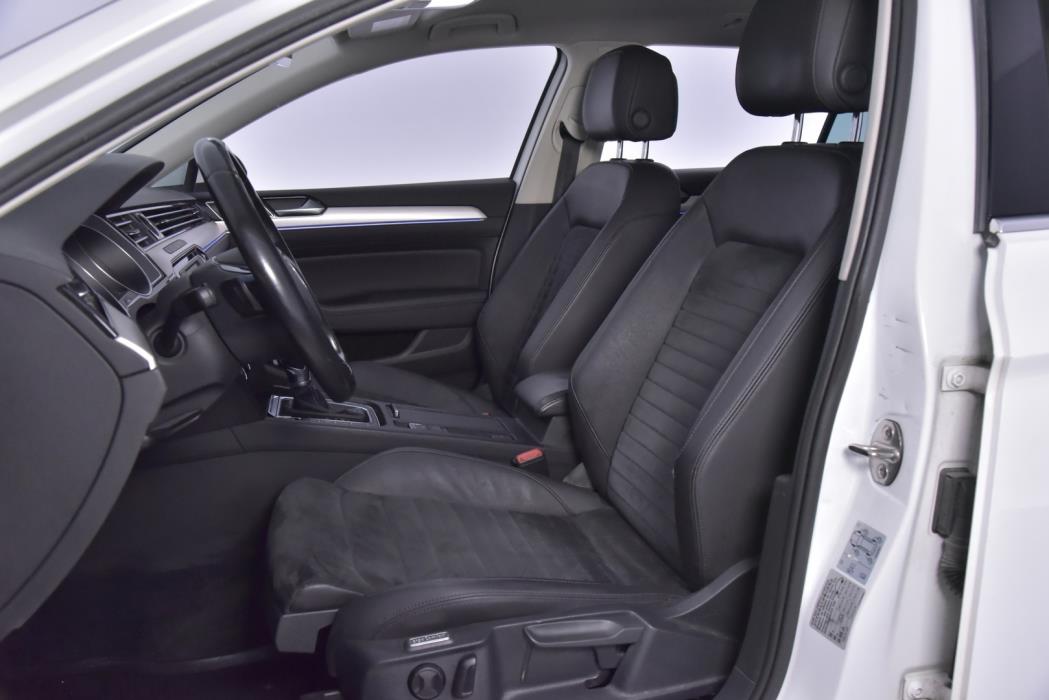 VOLKSWAGEN Passat 2017