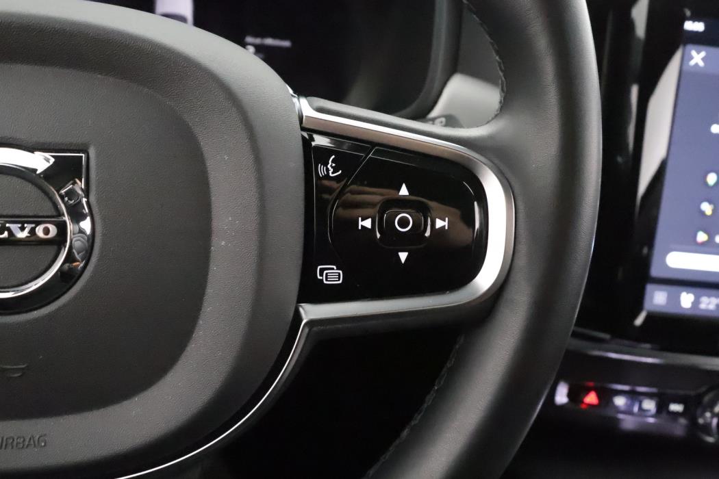 VOLVO V90 2023