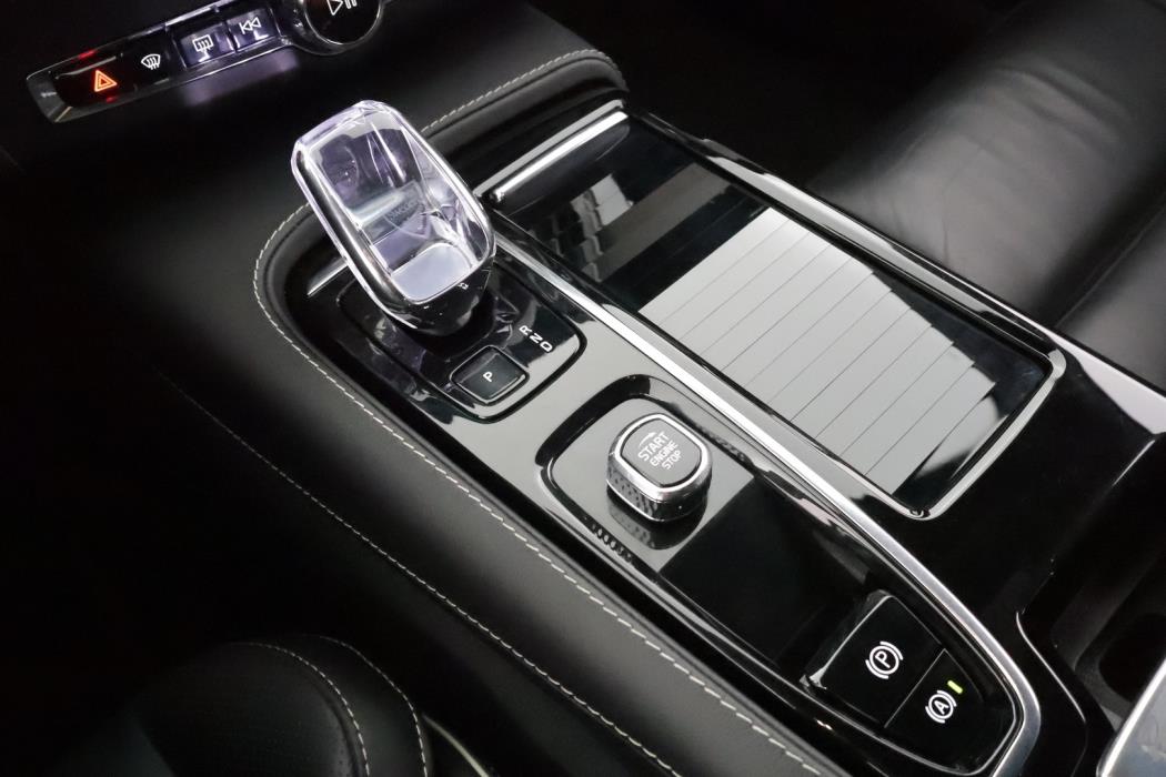VOLVO V90 2023