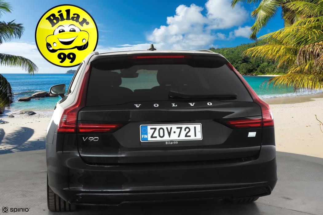 VOLVO V90 2023