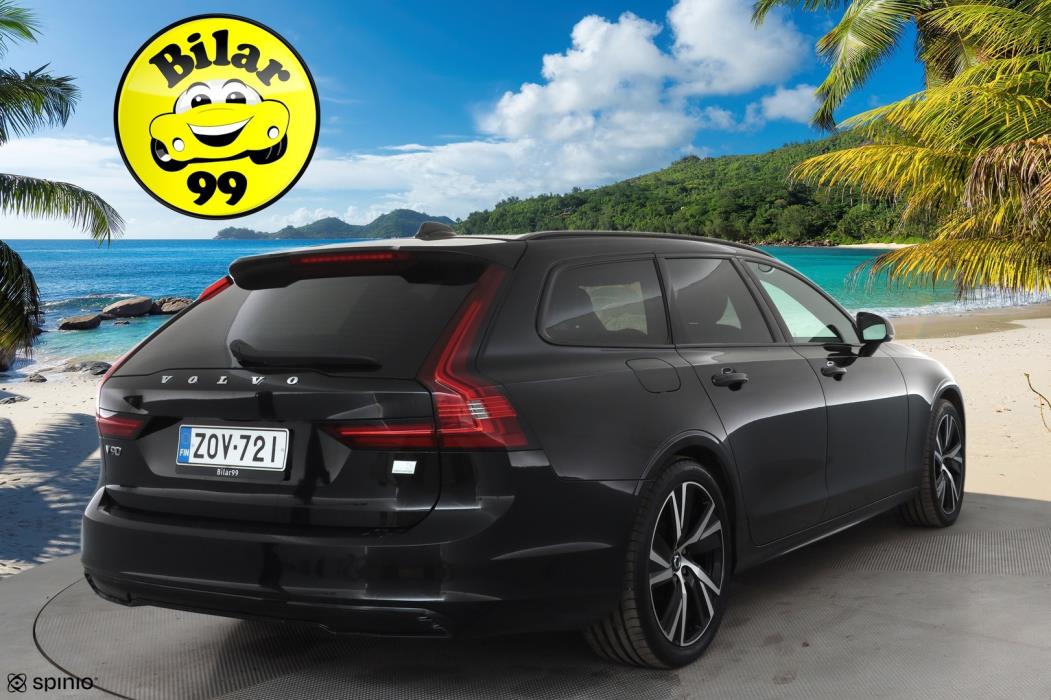 VOLVO V90 2023