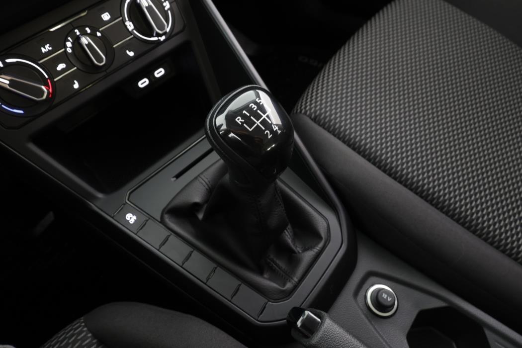 VOLKSWAGEN Taigo 2025