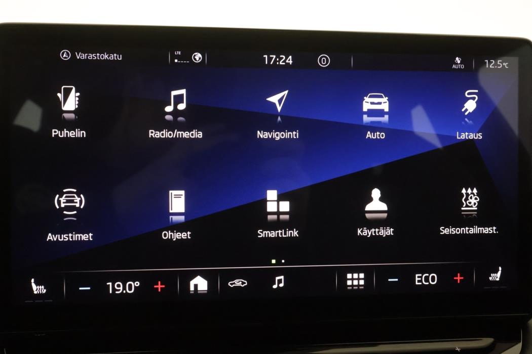 SKODA ENYAQ 2022