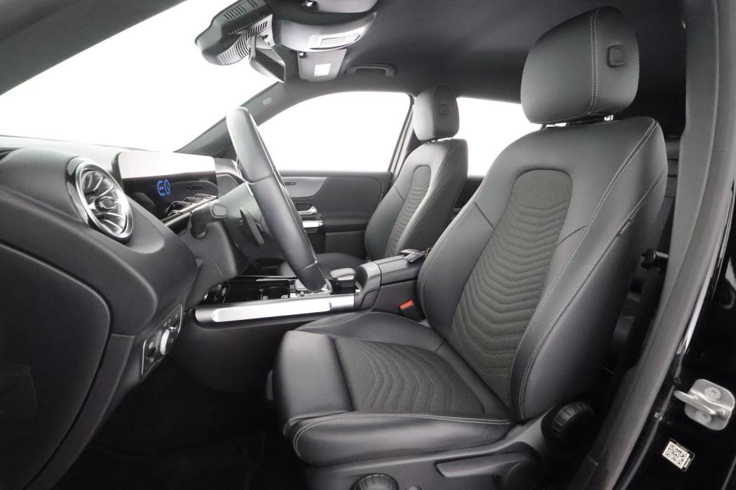 MERCEDES-BENZ EQB 2023