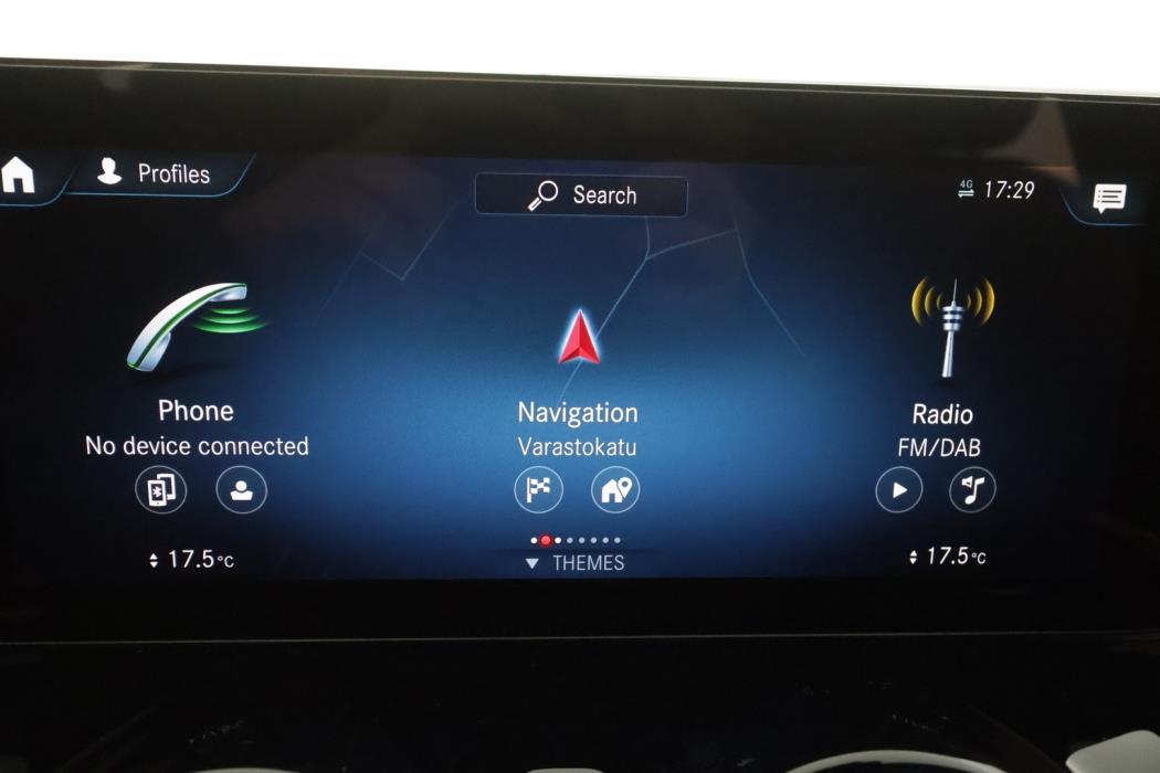MERCEDES-BENZ EQB 2023