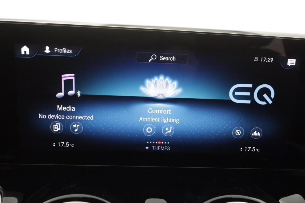 MERCEDES-BENZ EQB 2023