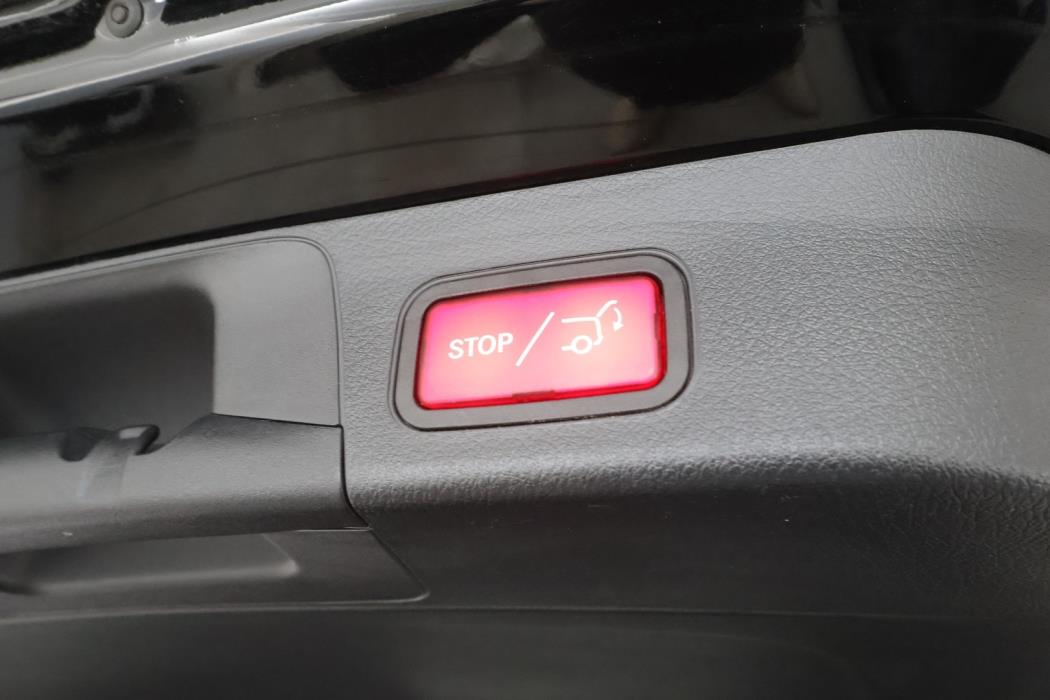 MERCEDES-BENZ EQB 2023