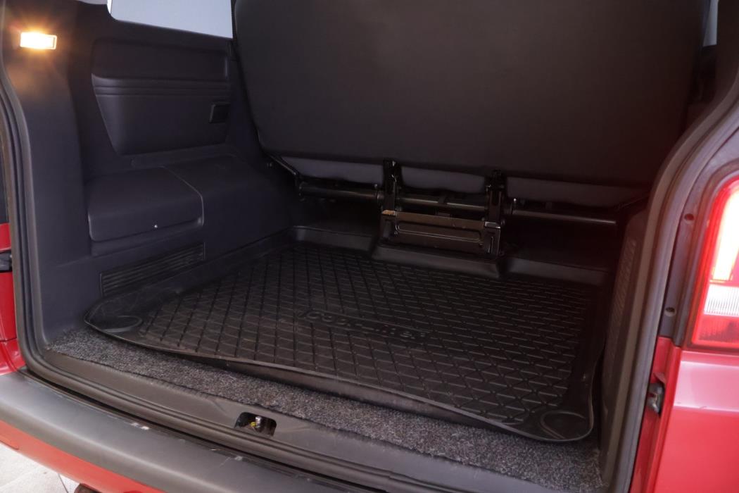 VOLKSWAGEN Caravelle 2014