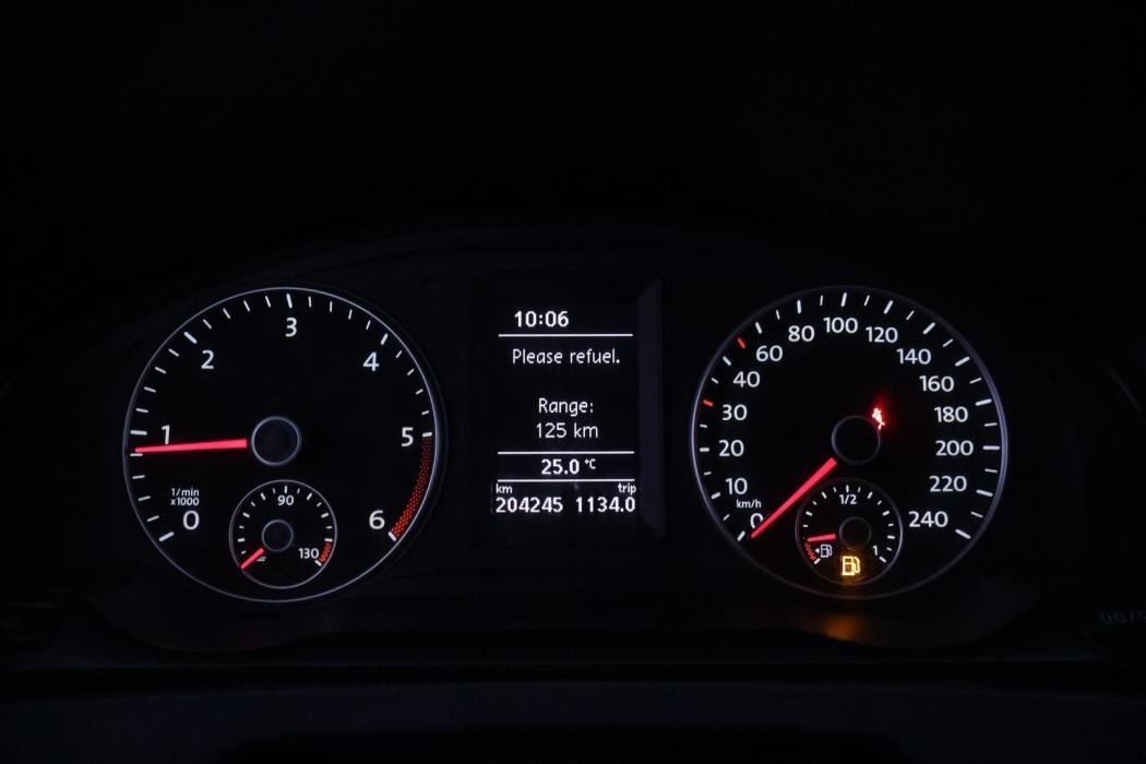 VOLKSWAGEN Caravelle 2014