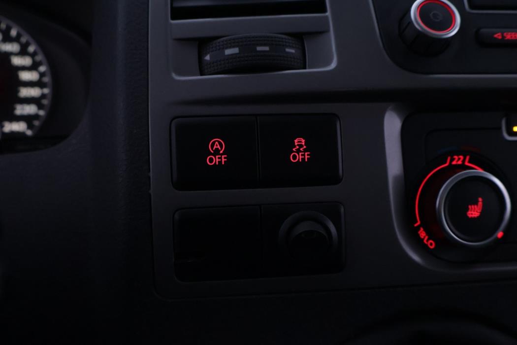 VOLKSWAGEN Caravelle 2014