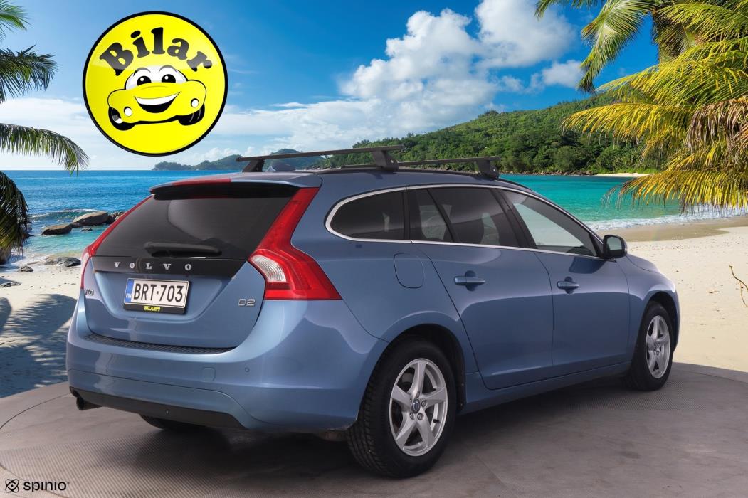 VOLVO V60 2015