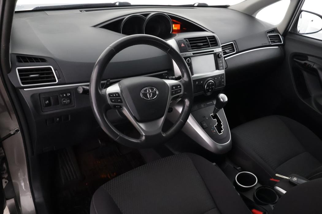 TOYOTA Verso 2014