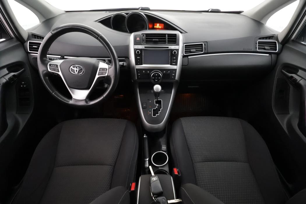 TOYOTA Verso 2014