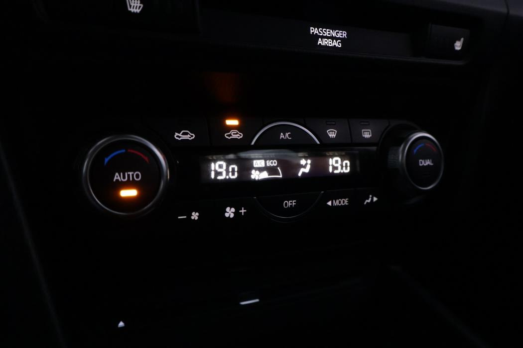 MAZDA Mazda3 2016