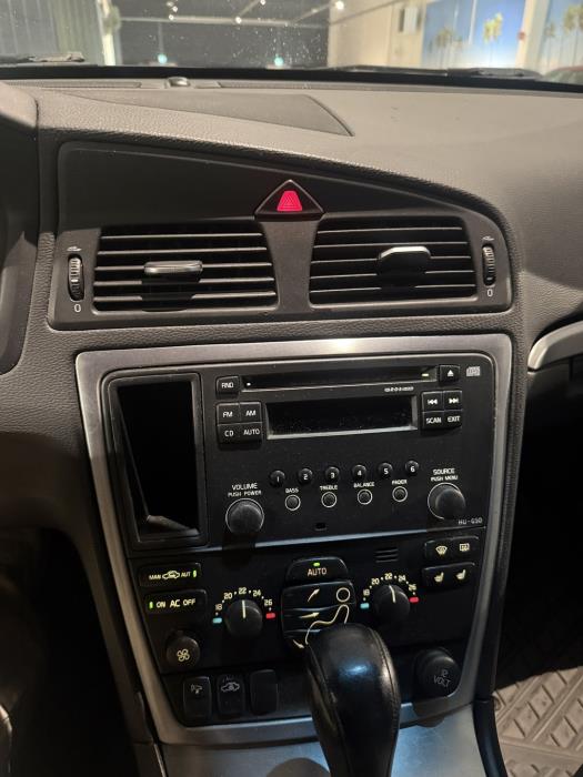 VOLVO V70 2007
