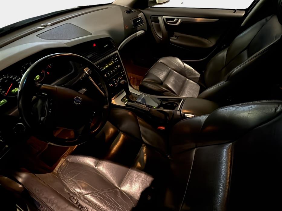 VOLVO V70 2007