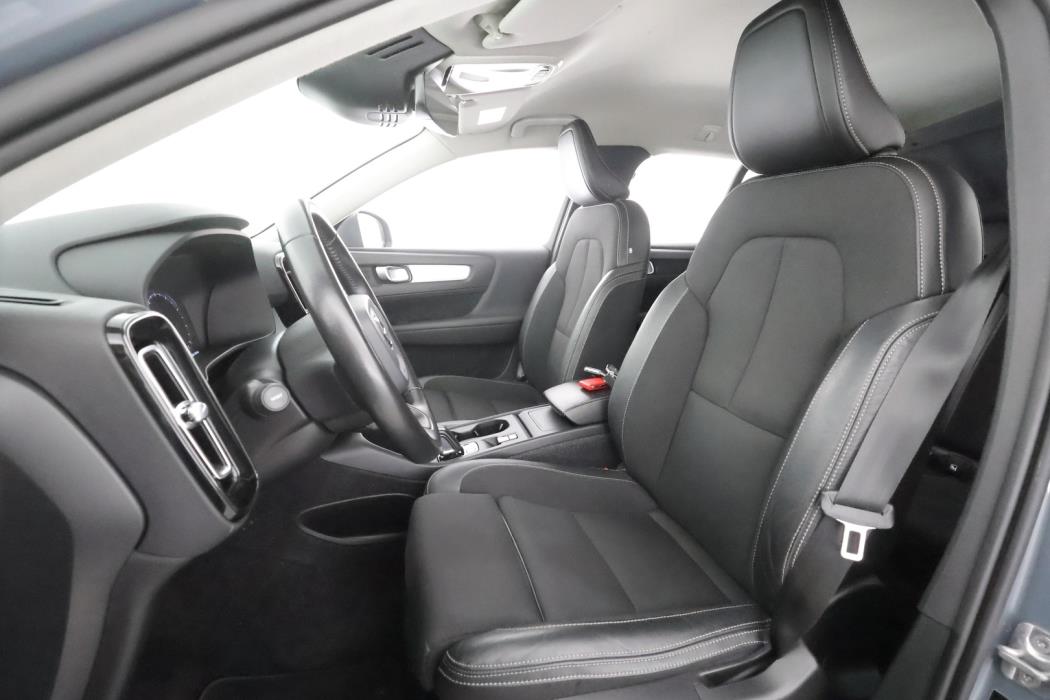 VOLVO XC40 2020