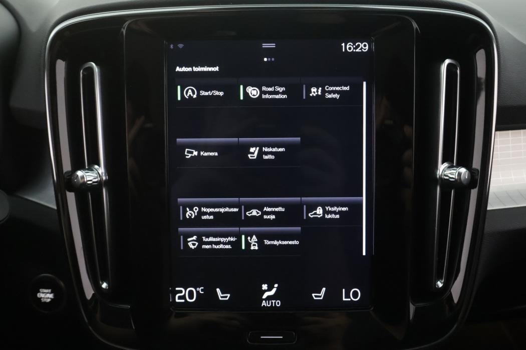 VOLVO XC40 2020