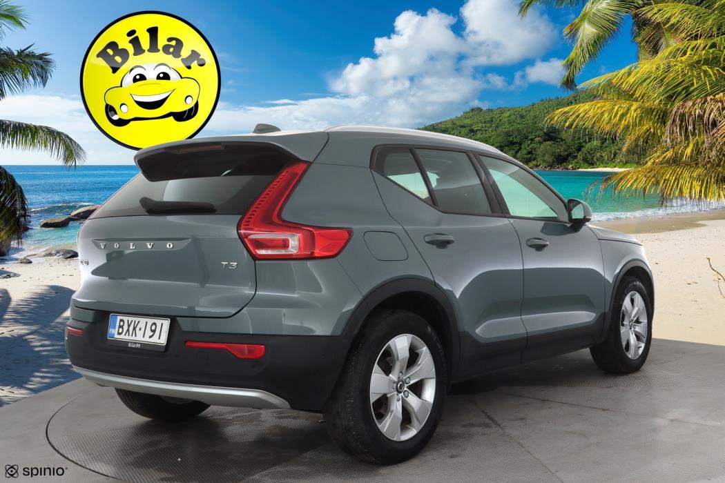 VOLVO XC40 2020