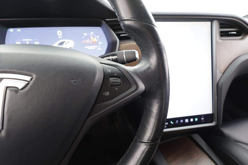 TESLA Model S 2019