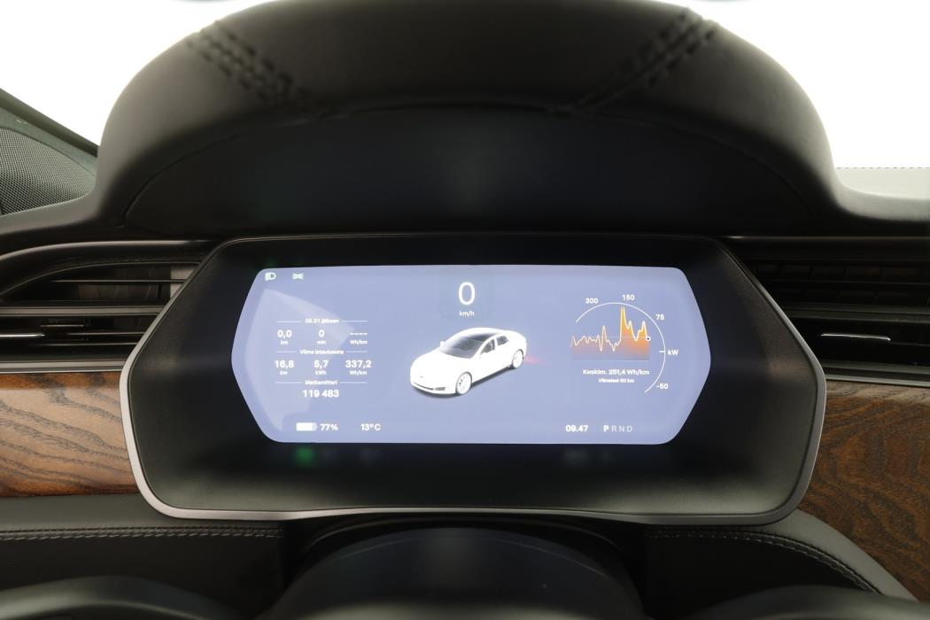TESLA Model S 2019