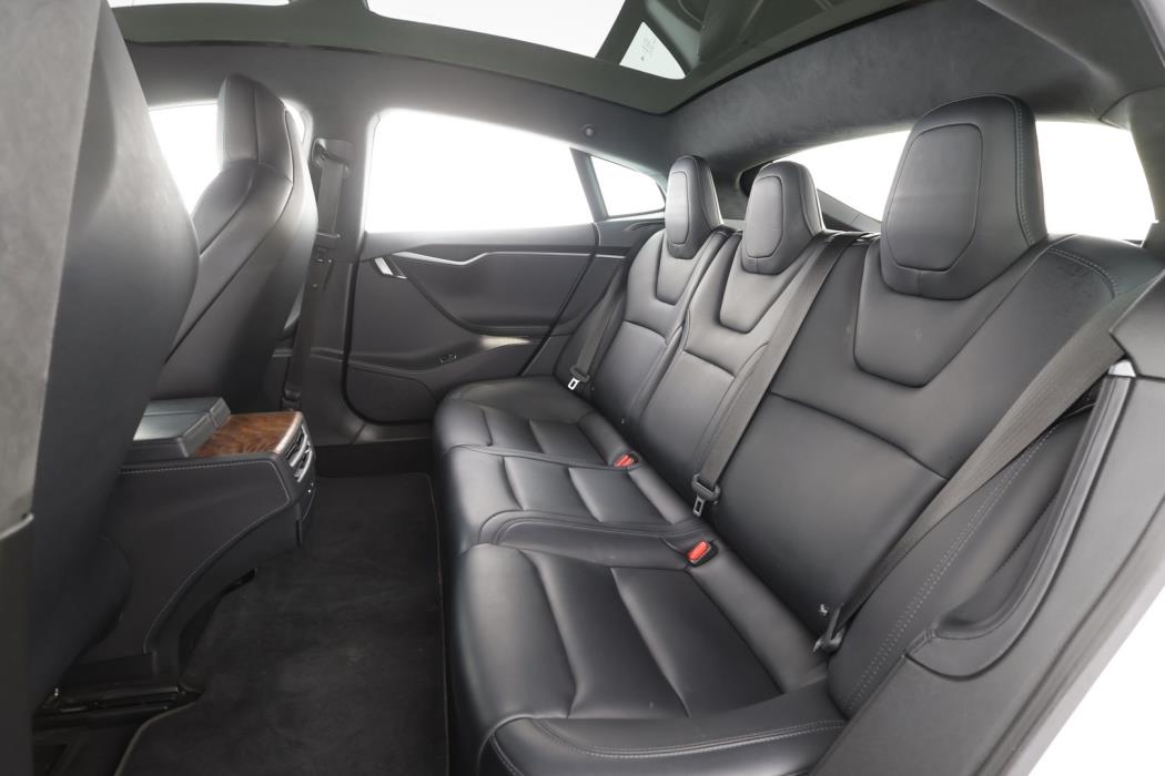 TESLA Model S 2019