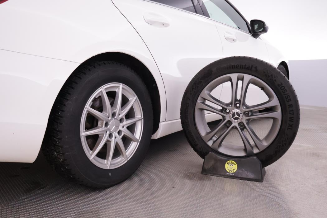 MERCEDES-BENZ A 2019