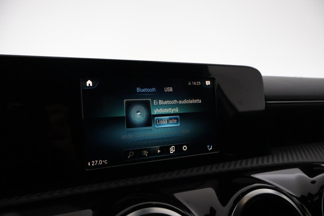 MERCEDES-BENZ A 2019