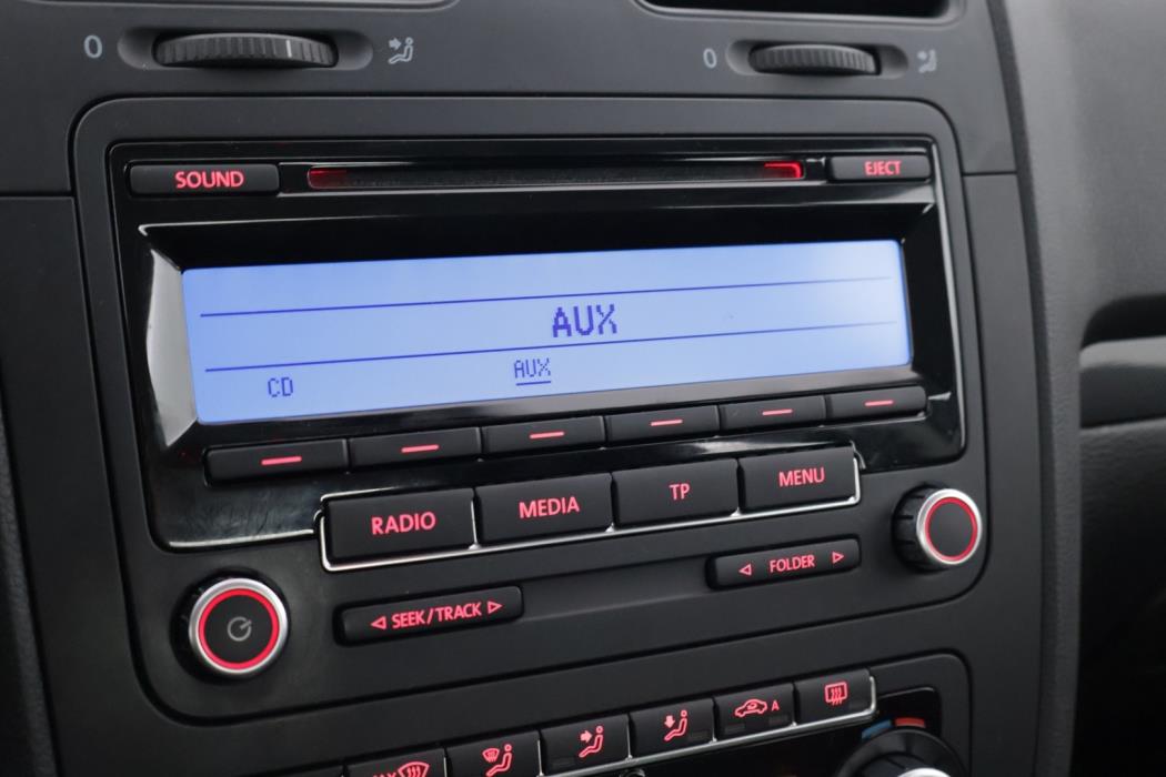 VOLKSWAGEN Jetta 2010