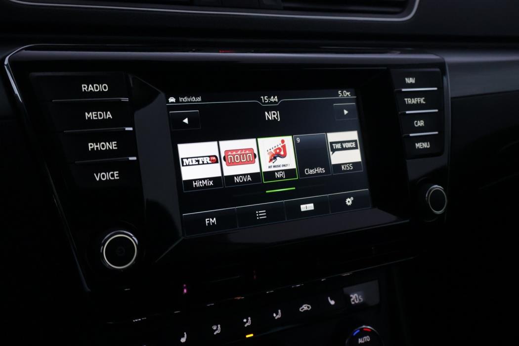 SKODA Superb 2016