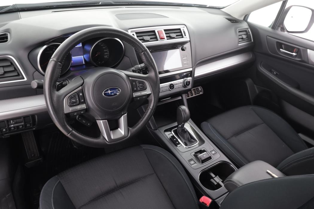 SUBARU Outback 2016