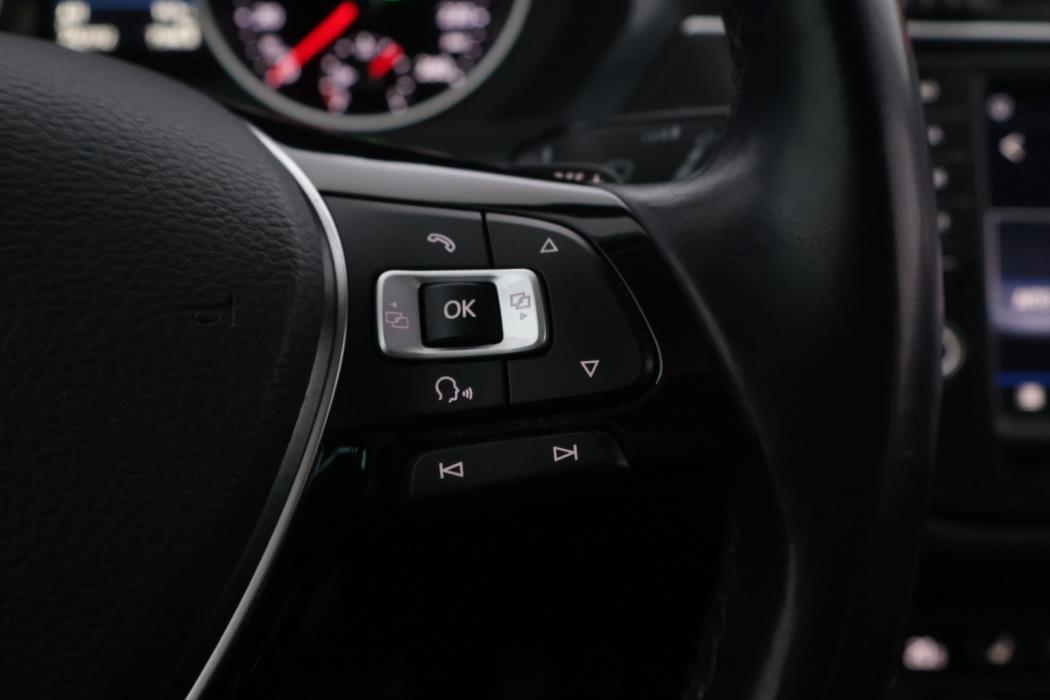 VOLKSWAGEN Tiguan 2017