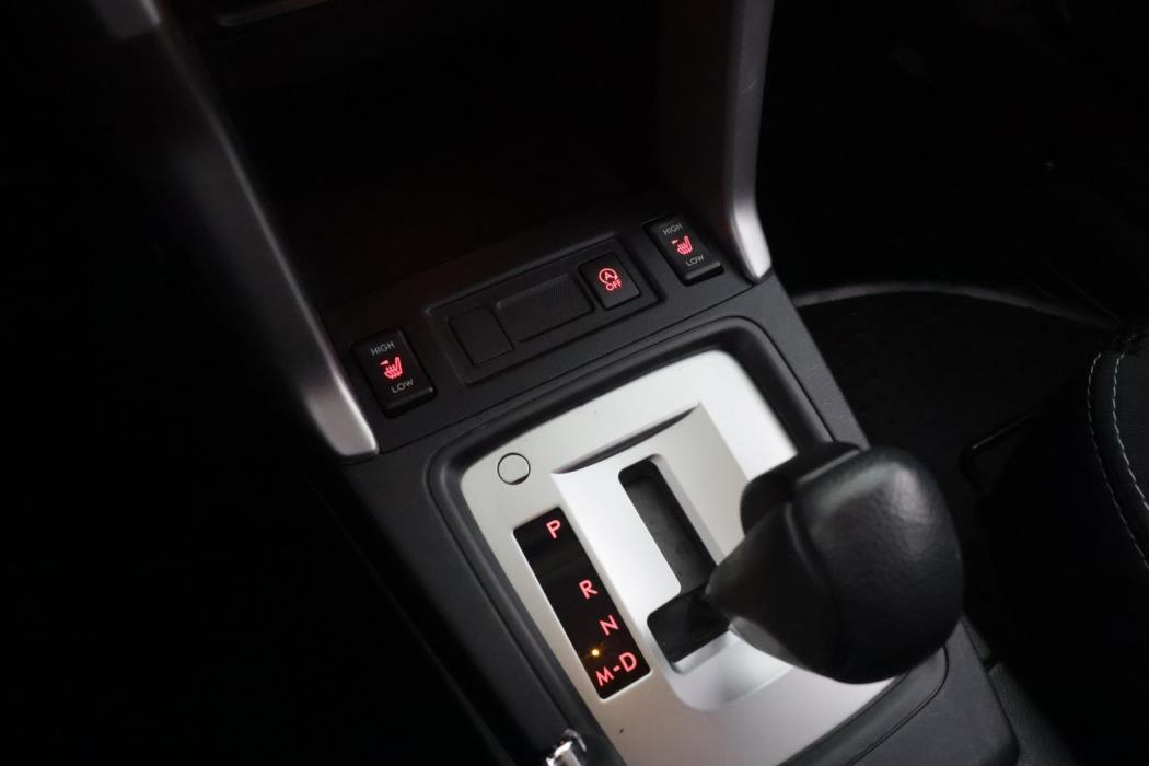 SUBARU Forester 2016